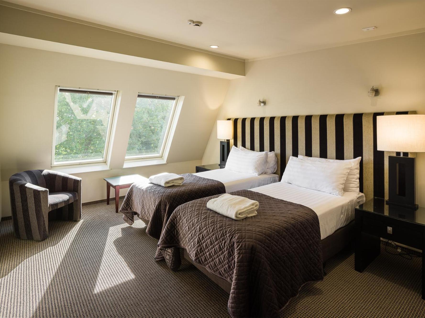 Carnmore Chateau Marlborough Бленем Экстерьер фото A room at the Hotel de la Tour